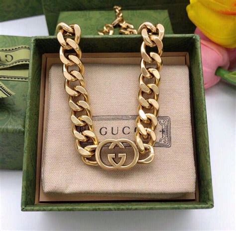 gucci interlocking g choker